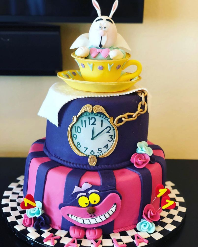 Cakes are decorated by Ashraf Hosseini.