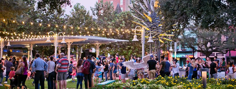 Market Square Parks shows tons of movies. 