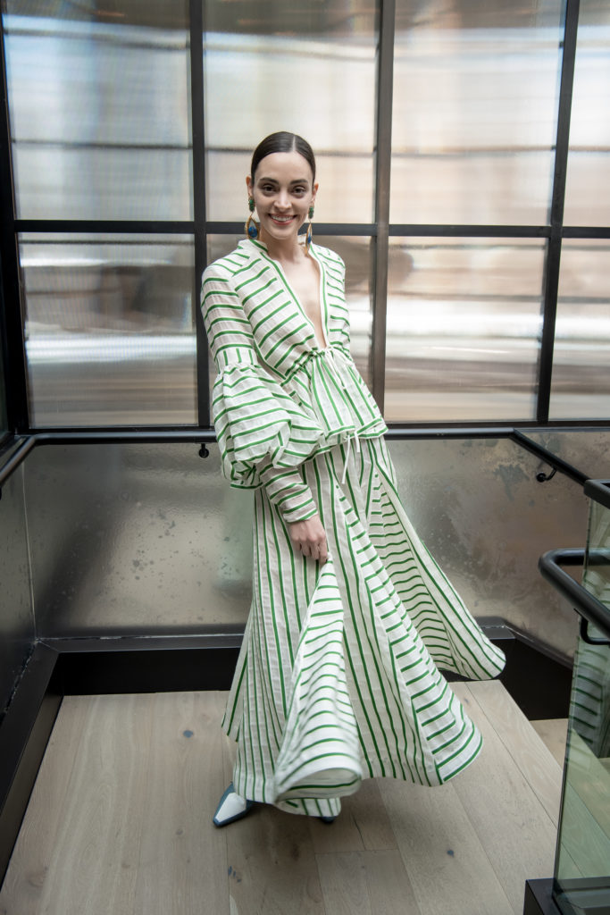 A light as air green and white confection (Photo by Photographer: Bruno, Snap The Picture)