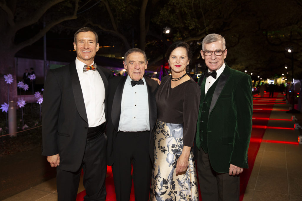 Dean Putterman, Marvy & Elaine Finger, Scott Sawyer at Discovery Green's Gala on the Green (Photo by Jenny Antill Clifton)