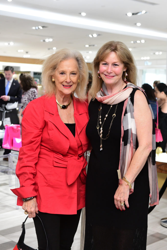 Mary Ann McKeithan, Cheryl Byington  (Photo by Daniel Ortiz)