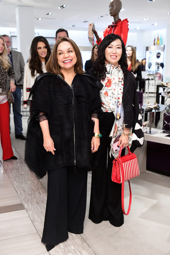 Handbag designer Nancy Gonzalez, Bagsnob blogger Tina Craig  (Photo by Daniel Ortiz)