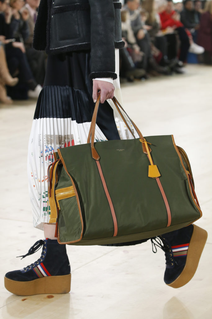 Tory Burch chunky sneakers recall '90s fashion. (Photo by Tory Burch)