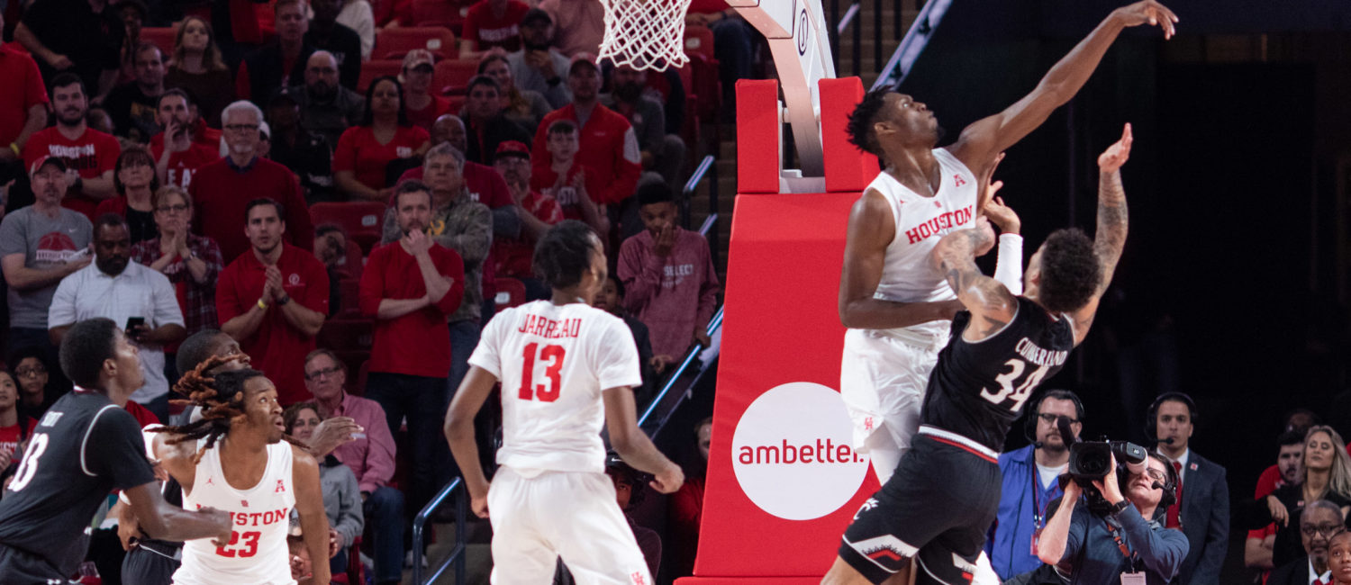 UH Cougars basketball team defeated the University of Cincinnati team at home (Photo by F. Carter Smith)
