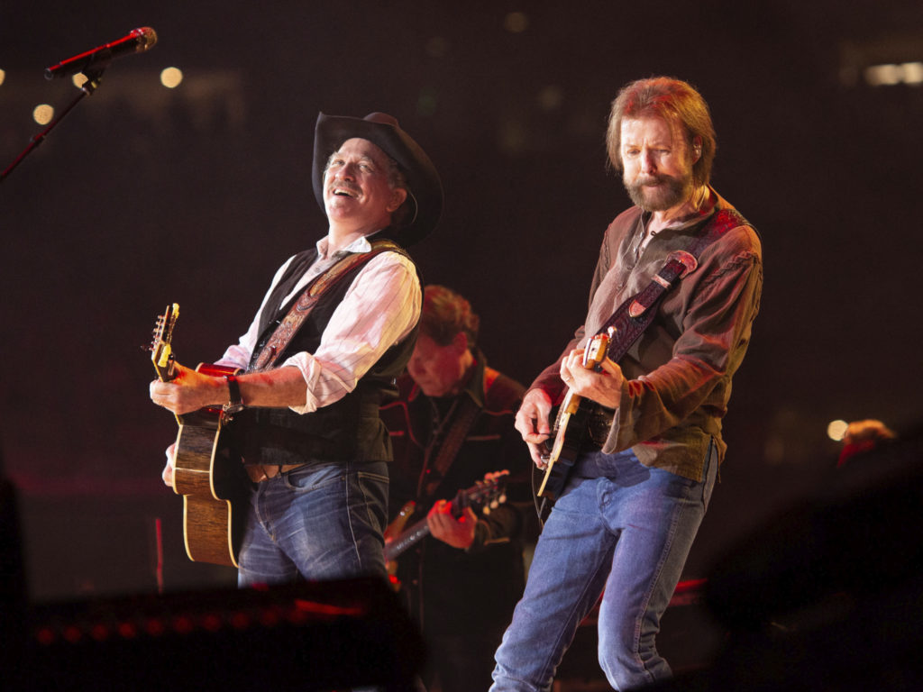  Brooks & Dunn stayed for two electrifying encores. (Photo by F. Carter Smith)