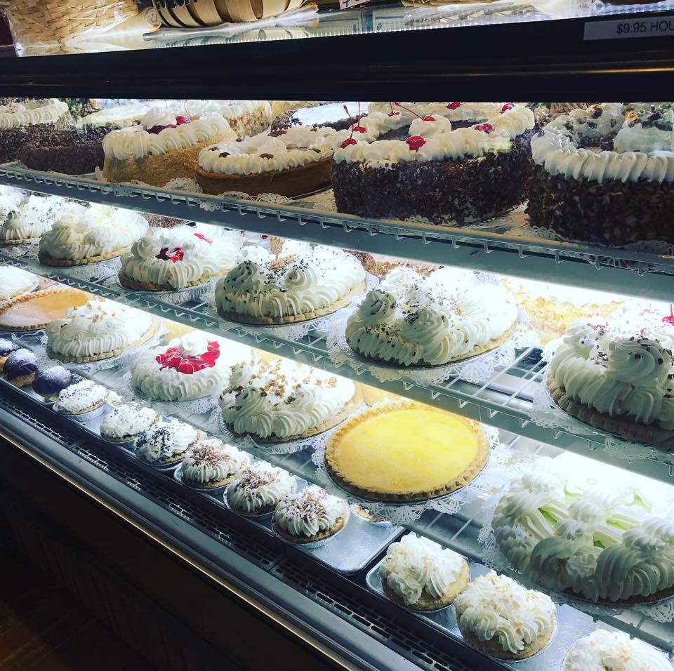 Late nights were made for House of Pies.