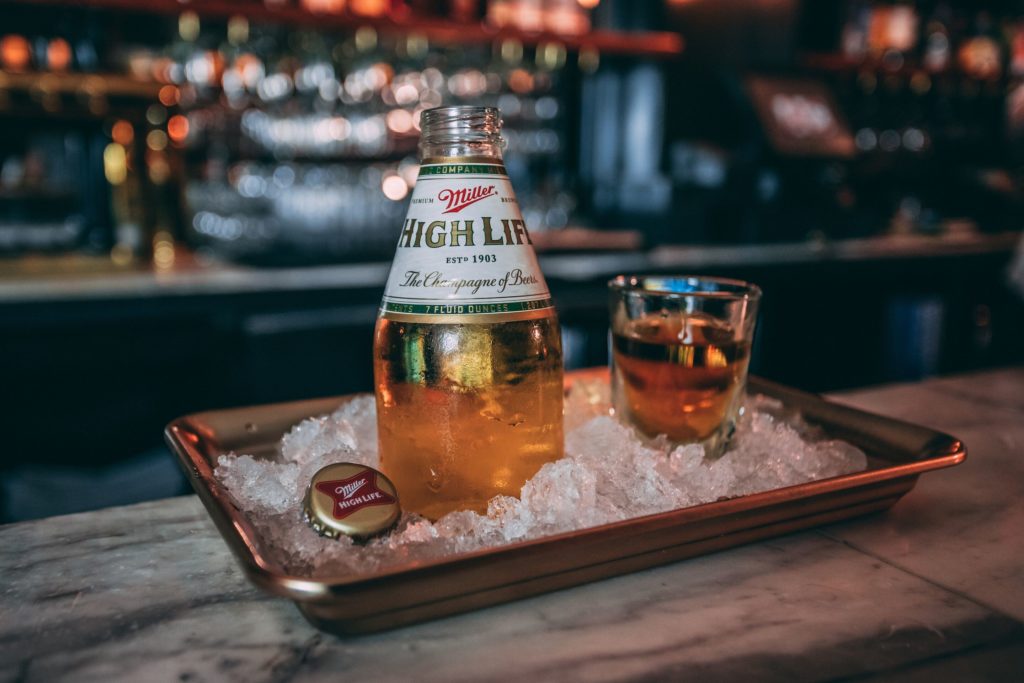 Alamo Club serves classic and simple cocktails. 