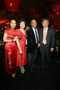 Co-chair Y. Ping Sun, Lily Foster, Mayor Sylvester Turner, Ambassador Li Qiangmin at Tiger Ball 2019. (Photo by Daniel Ortiz)