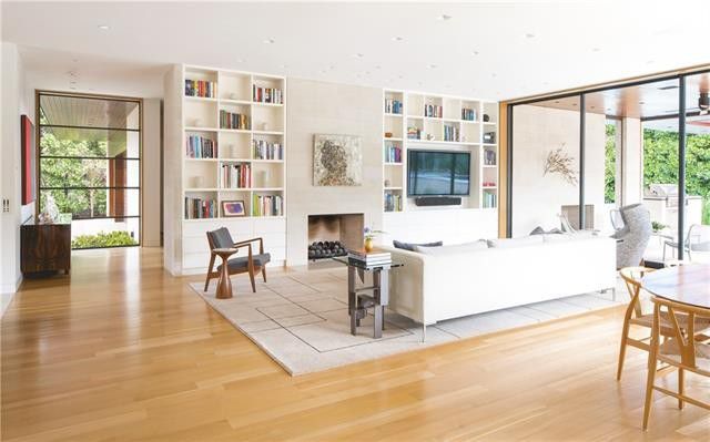 Built-in storage spaces are a blessing. 