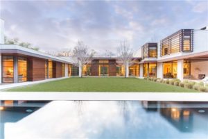 4610 wildwood long shot backyard