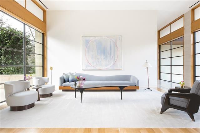 The Bluffview estate is on 1.302 acres. 