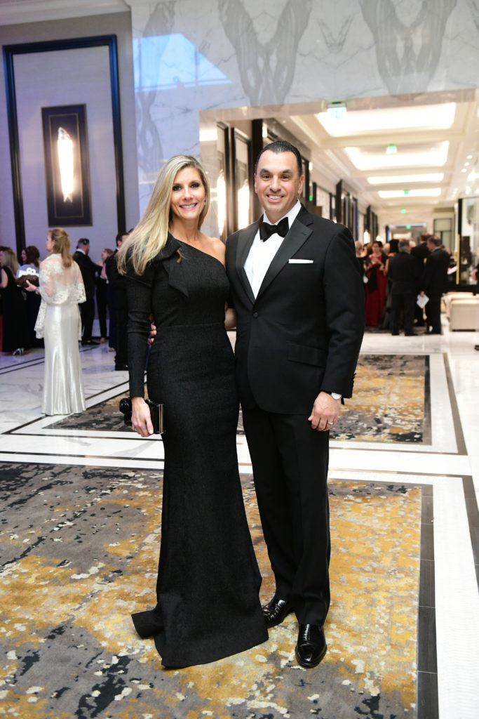 Gina & Dr. Devinder Bhatia at the TUTS 50th anniversary gala at the Post Oak Hotel. (Photo by Daniel Ortiz)