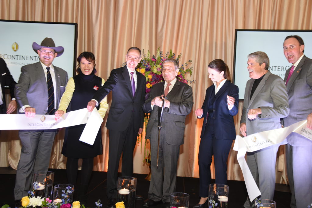 Monzer Hourani cuts the ribbon at the opening of the InterContinental Houston Medical Center Hotel. (Photo by Alexander's Fine Portrait Design)