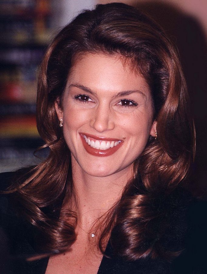 Cindy Crawford was undeniably an "It Girl." 