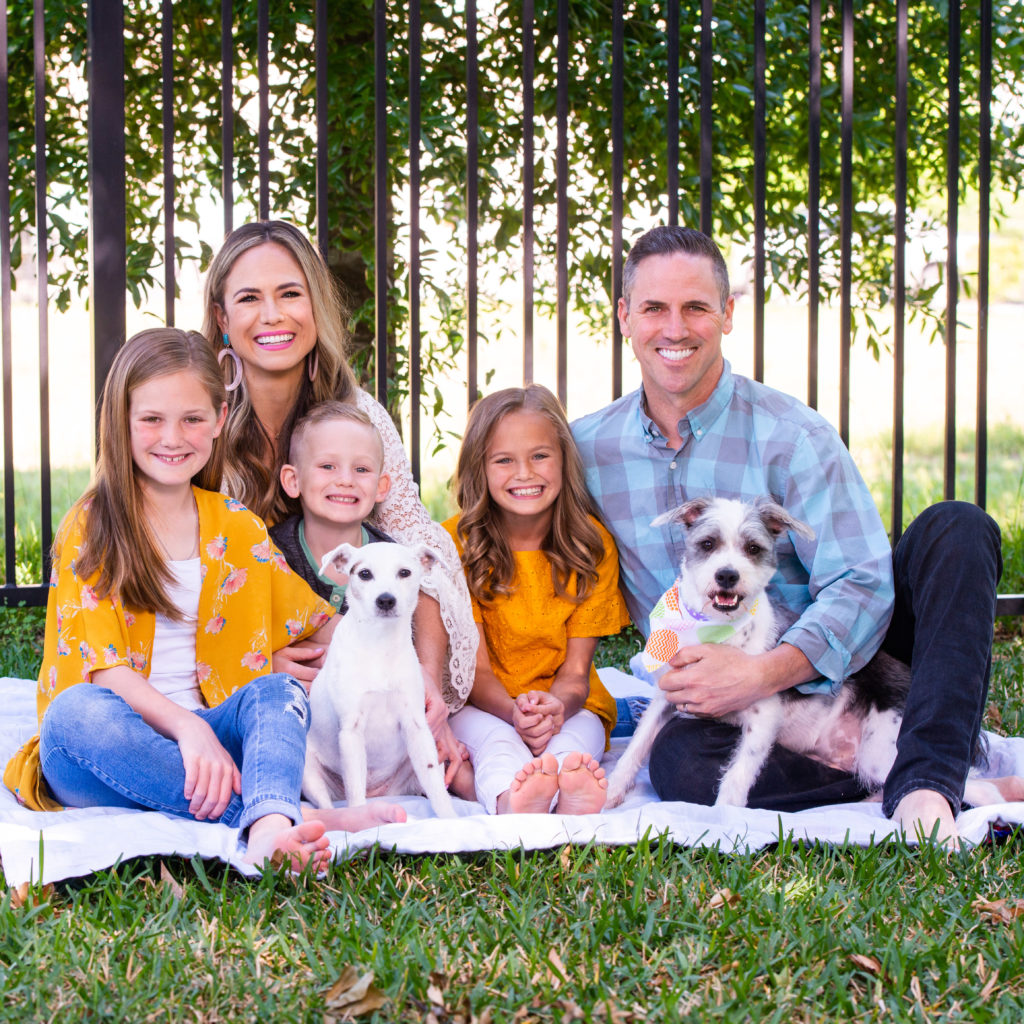 Olympic Gold Medalist Chad Hedrick with wife Lynsey and family