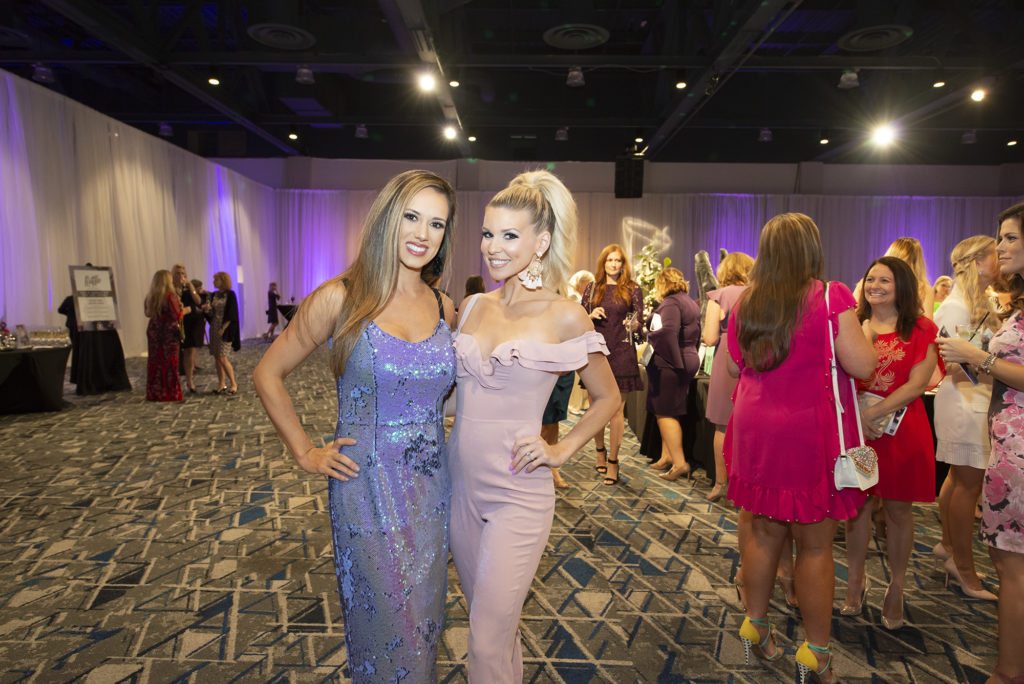 Catie Fuller, Amy Beth Talley at the Giving Goes Glam fundraiser at The Woodlands Waterway Marriott. (Photo by Jen McDonald for Interfaith of The Woodlands)
