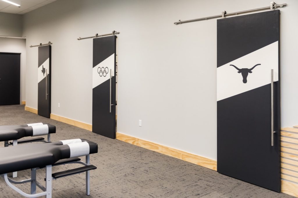 Treatments at Dynamic Sports Medicine take place in individual rooms and an open setting. (Photo by Pendleton Photography)