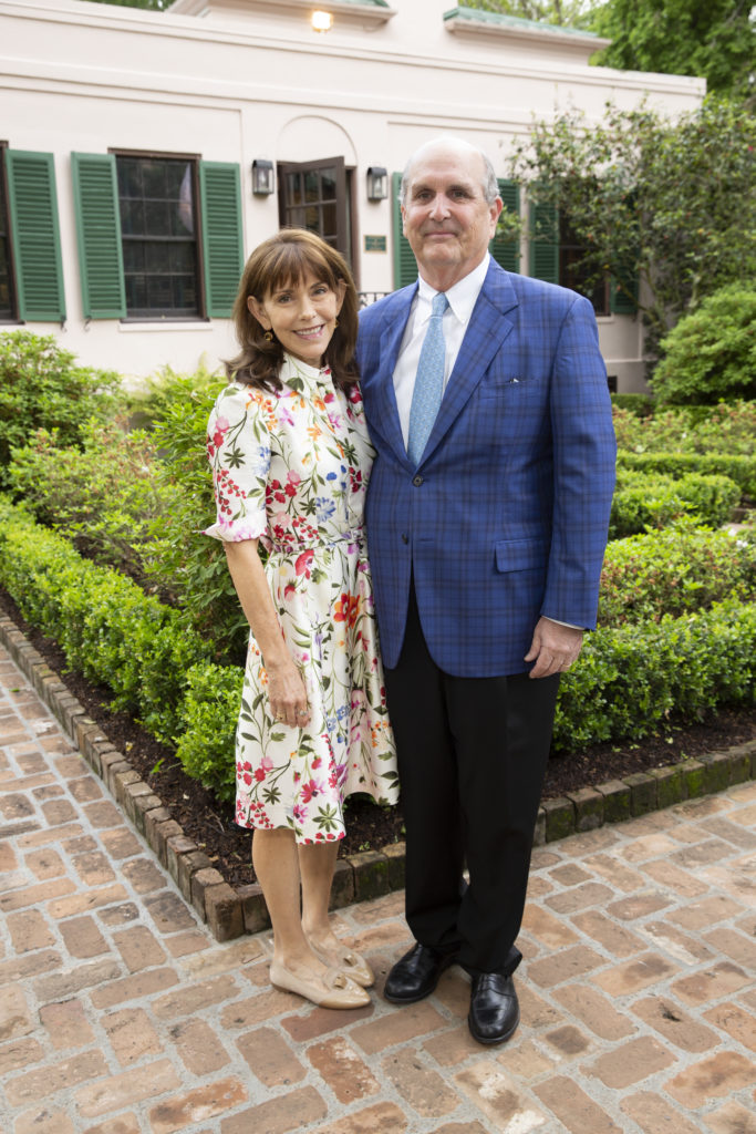 Gretchen & Peter Jameson at the Bayou Bend Garden Party. (Photo by Jenny Antill Clifton) 