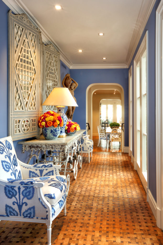 The hallway to the dining room in the Corona del Mar home designed by Bill Stubbs for a couple from San Antonio. (Photo courtesy William W. Stubbs & Associates)