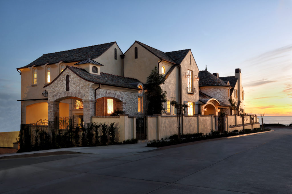 The Corona de Mar home for a San Antonio couple was designed by Mark Teale, AIA, of Teale Architecture. 