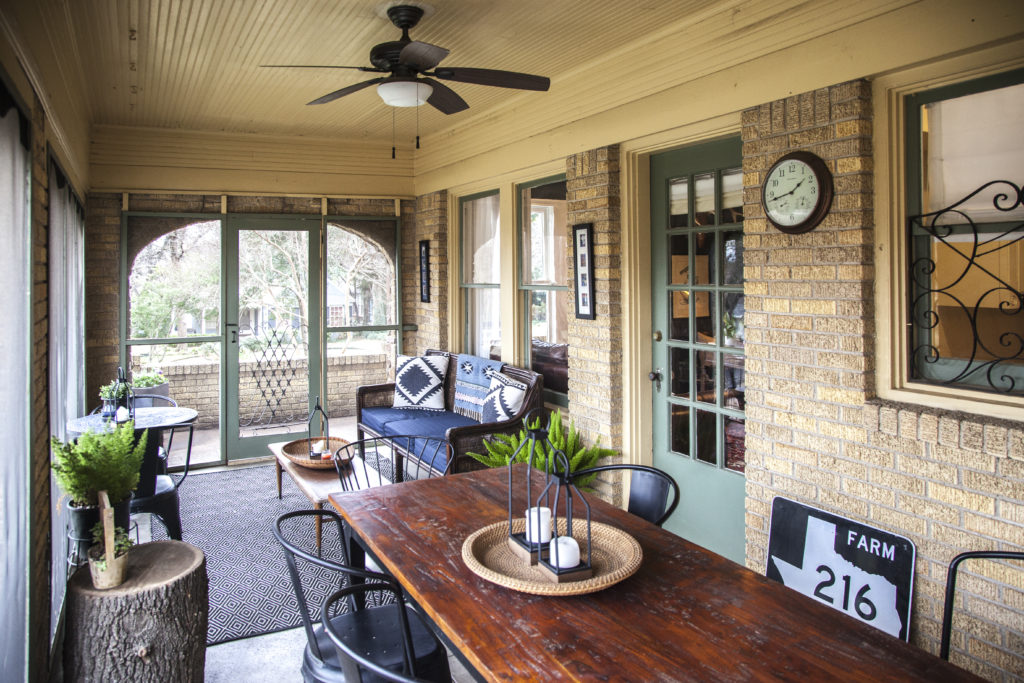 Check out this lovely Texas porch on the tour.  (Photo by Kim Leeson)