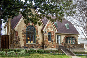 Hollywood home tour (Photo by Kim Leeson)