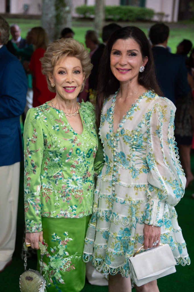 Margaret Alkek Williams, Cynthia Peterllo at the Bayou Bend Garden Party. (Photo by Wilson Parish)