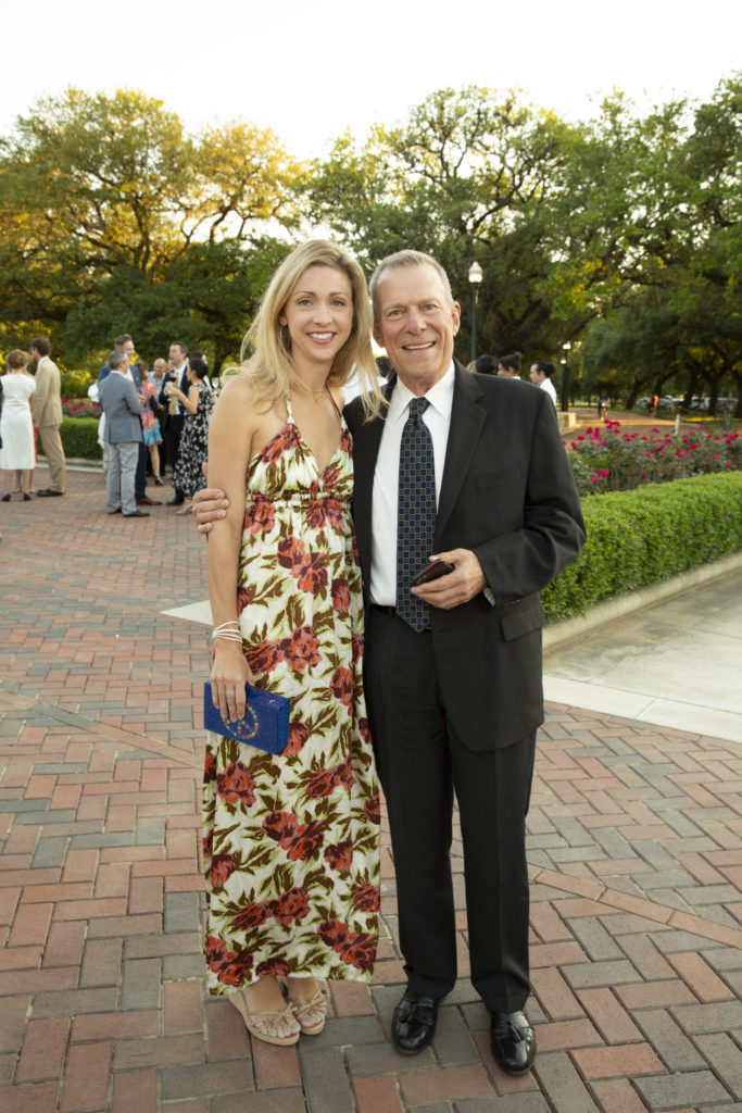 Meredith Hedemann, David Gockley at the Hermann Park Conservancy Evening in the Park. (Photo by Jenny Antill Clifton)