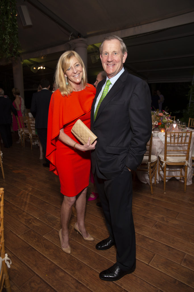 Robin & John Wombwell at the Bayou Bend Garden Party. (Photo by Jenny Antill Clifton) 