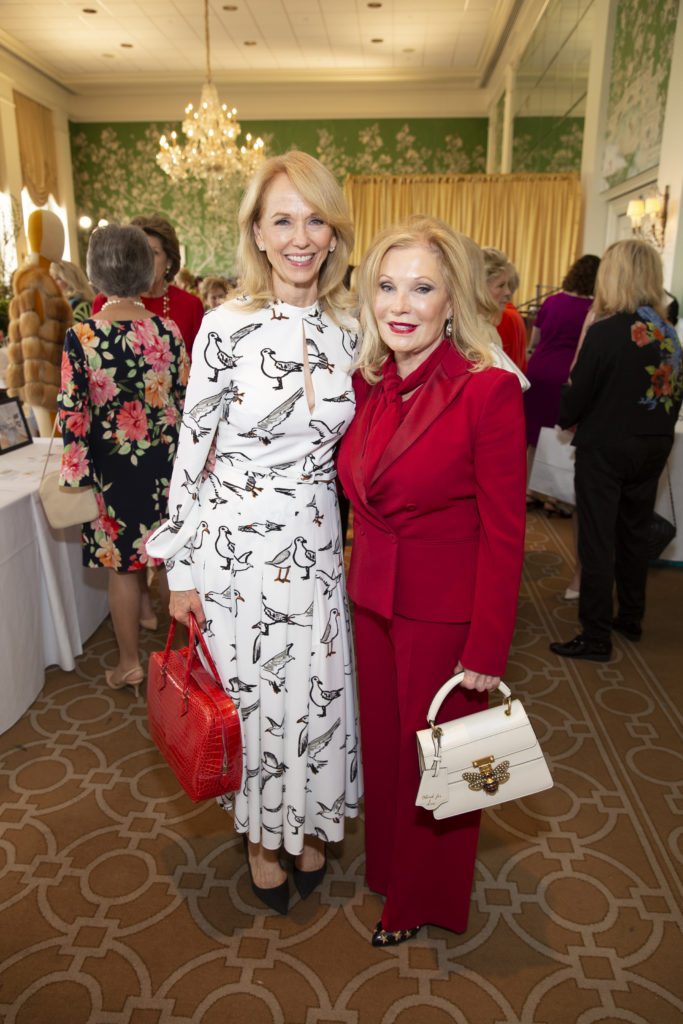 Susan Sarofim, Jan Rhodes at the Salvation Army Reflections on Style luncheon at River Oaks Country Club. (Photo by Jenny Antill)