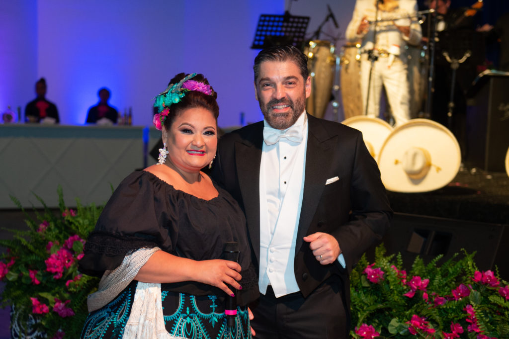 Mariachi singer Vanessa Alonzo, gala chair Alfredo Vilas at the Houston Grand Opera Ball. (Photo by Wilson Parish)