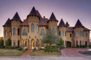 castle mansion (Photo by Concierge Auctions )