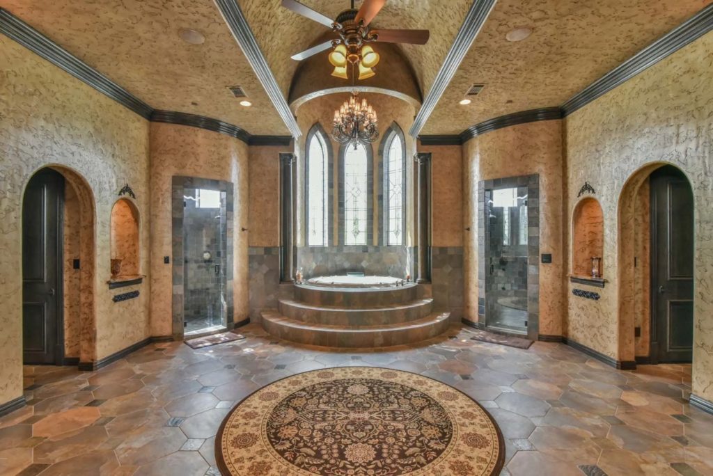 Bathing does not need to be this ornate. (Photo by Concierge Auctions)