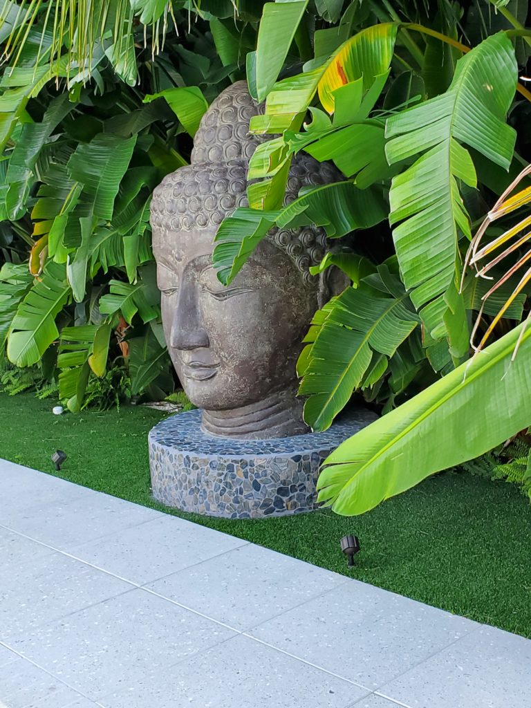 The verdant landscape at the Bungalows at Key Largo (Photo by Shelby Hodge)