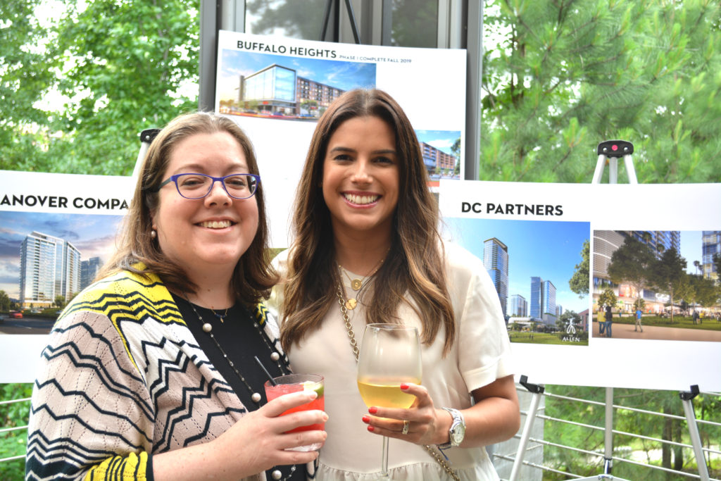 Edda Tinis, Maria Zapata at the Buffalo Bayou Partnership dinner at The Dunlavy. (Photo by Trudi Smith)