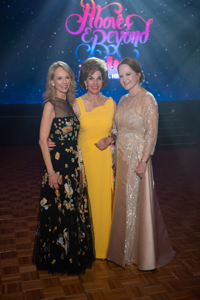 Susan Sarofim, Sherry Smith, Sandy Barrett at the Memorial Hermann Circle of Life Gala at Hilton Americas Houston (Photo by Daniel Ortiz)