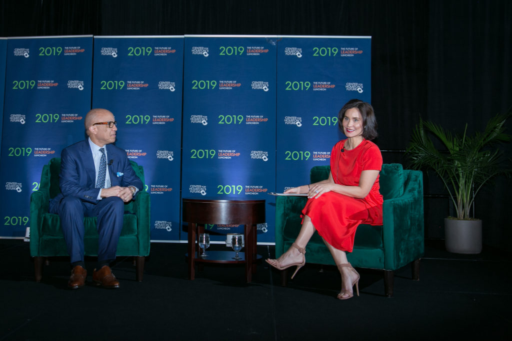 Darren Walker, Laura Arnold at the Center for Houston's Future 2019 Future of Leadership luncheon. (Photo by Twee Vuong)