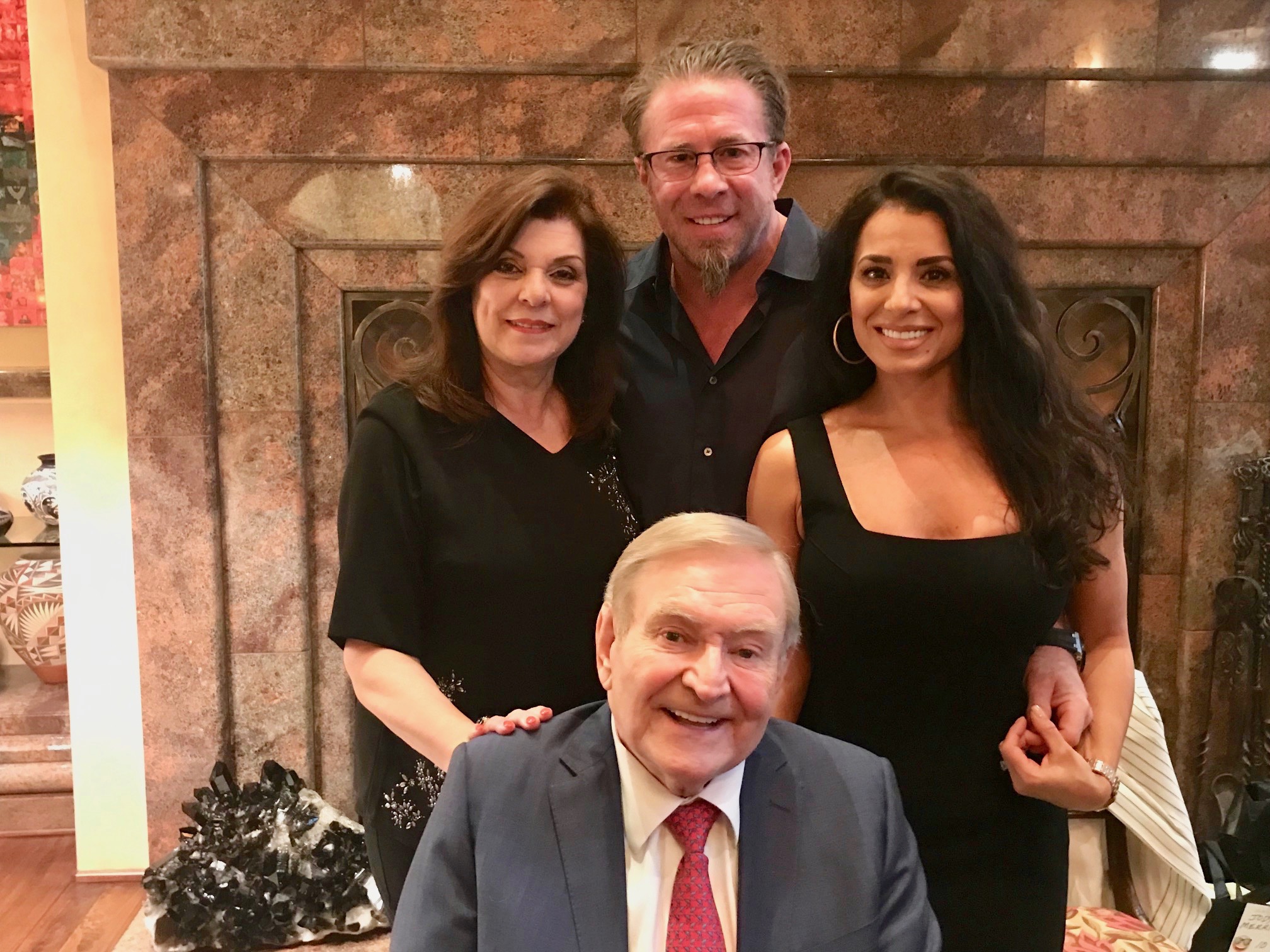 Legendary TV News Anchor Tells All in Most Elegant Houston Book Signing Ever, image size:2016x1512