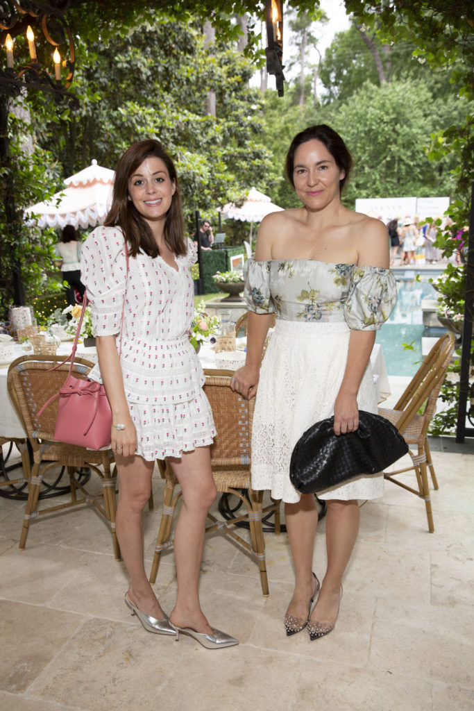 Oliva Persia, Kelly Barnhart (Photo by Jenny Antill Clifton)