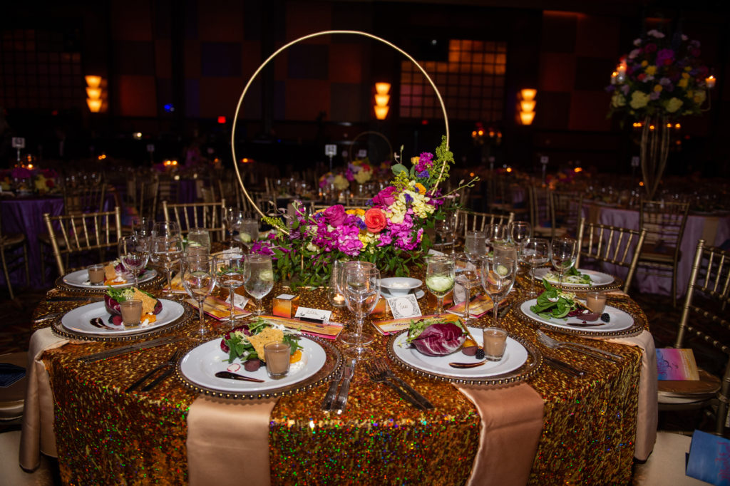 Table decor at the Memorial Hermann Circle of Life Gala at the Hilton Americas Houston. (Photo by Wilson Parish)