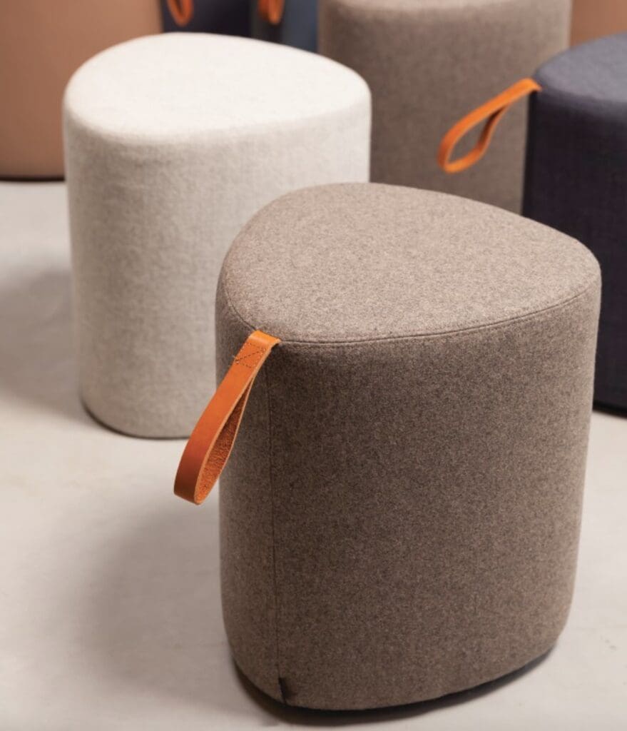 Cascando's Pully pouf