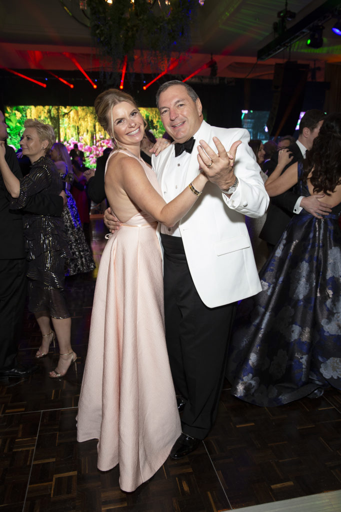 Valerie & Tracy Dieterich at the Houston Symphony Ball. (Photo by Jenny Antill)