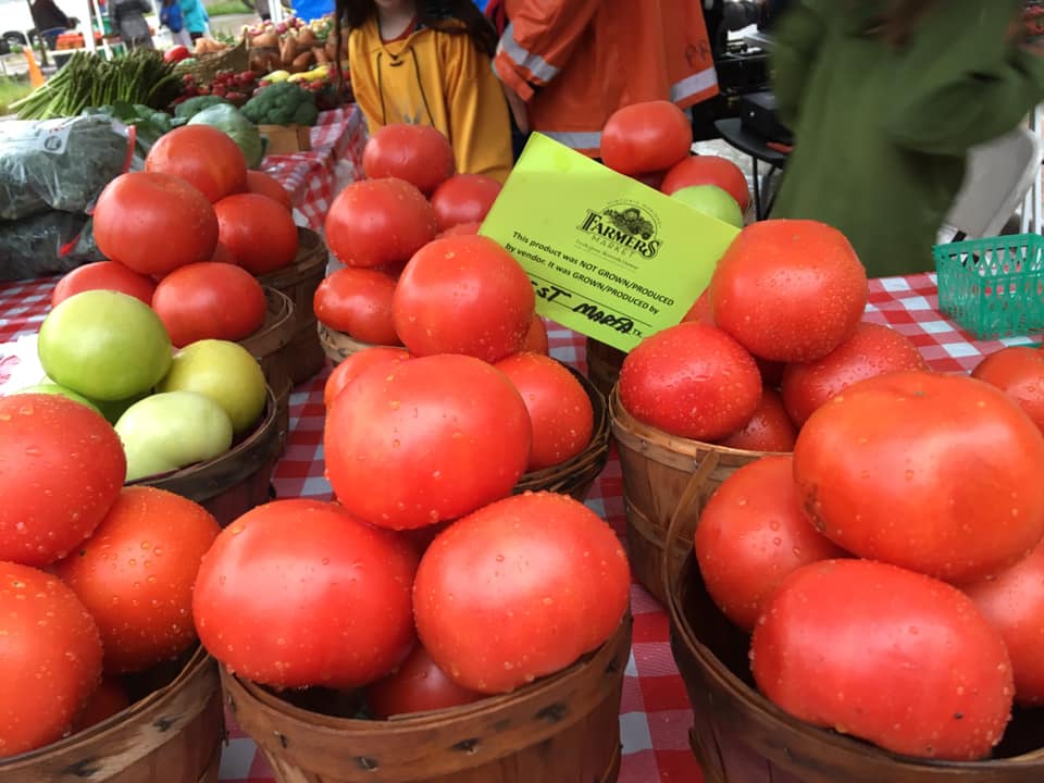 Get fresh tomatoes from Marfa, TX at the historic farmers market. 