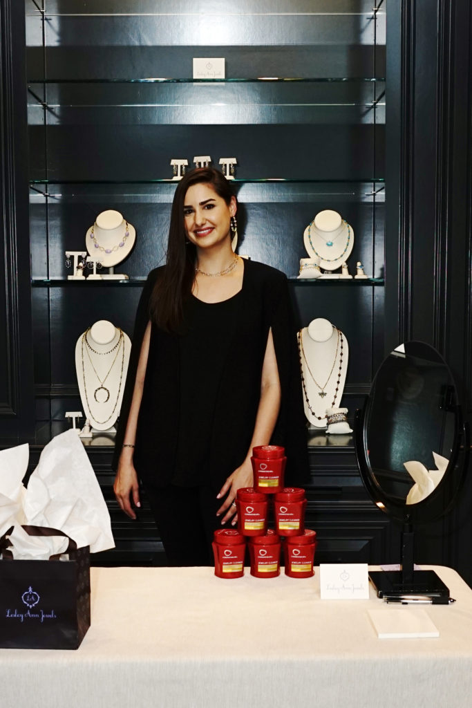 Elizabeth Muncey of Lesley Ann Jewels (Photo by Michael Saavedra, Amber Magic Studio)