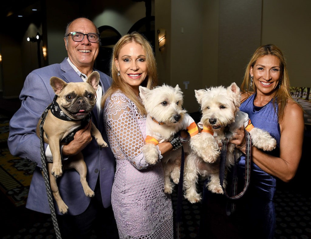 Everett Lawley with Luna, Carolyn Nihon with Thunder, Angelica Chapman with Stormy (Dave Rossman Photo)