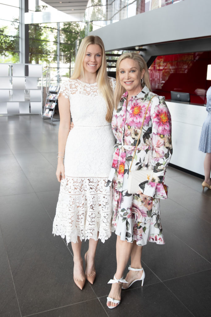 Claudia Lode, Kim Hext (Photo by Dana Driensky, Daniel Driensky)