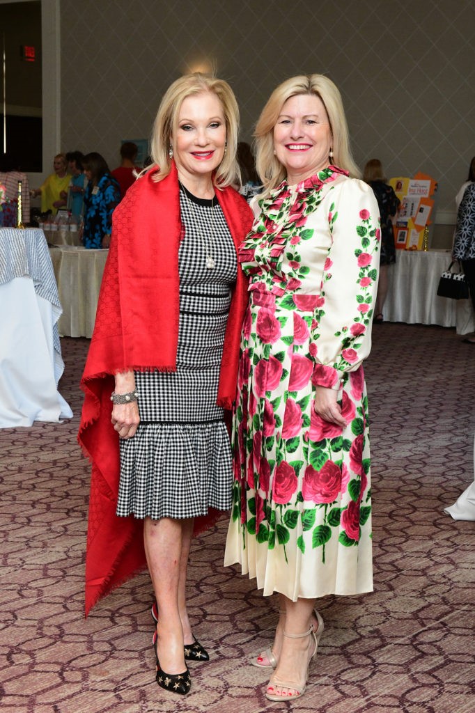 Jan Rhodes, Maureen Higdon (Photo by Daniel Ortiz)