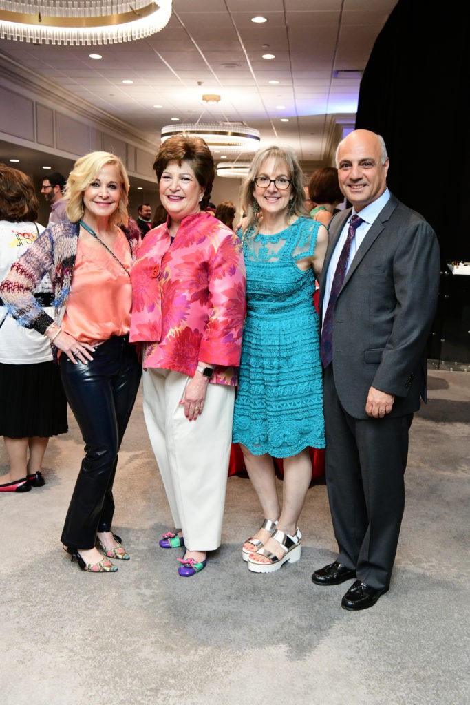 Sandy Helfman, Linda Burger, Arlene & Evan Moshe at the JFS 106th anniversary gala. (Photo by Daniel Ortiz)
