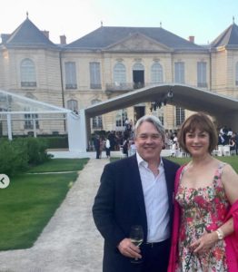 Reggie & Leigh Smith celebrating at the Rodin Museum the 10th anniversary of the Paris office of King & Spalding. (Photo by Instagram photos)