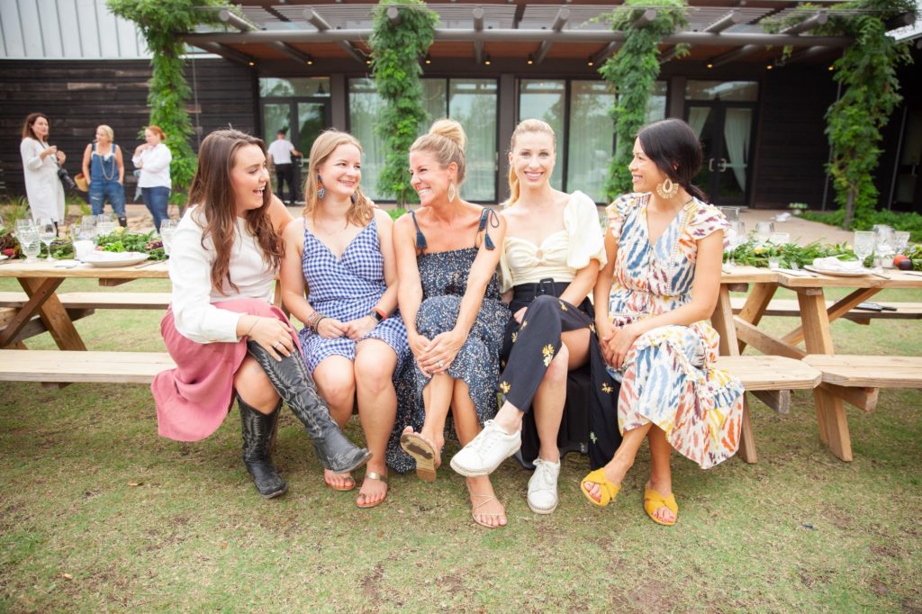 Stephanie Tower, Rebecca Alexander, Courtney Paddock, Kelli Bunch, Nancy Bihlmaier (2) (Photo by Harlow & May Studios, Sissy Martin)